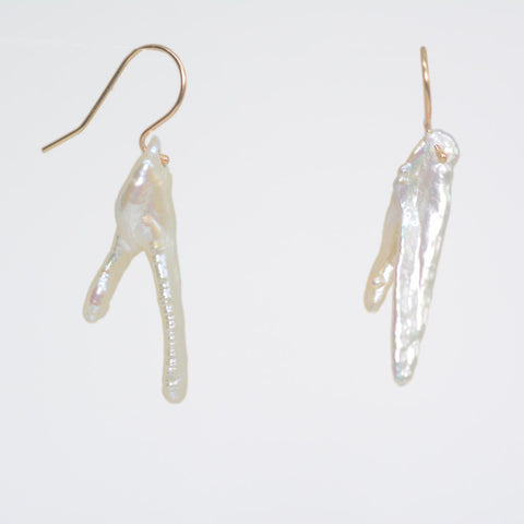 Biwa 2-pronged Pearl Earrings